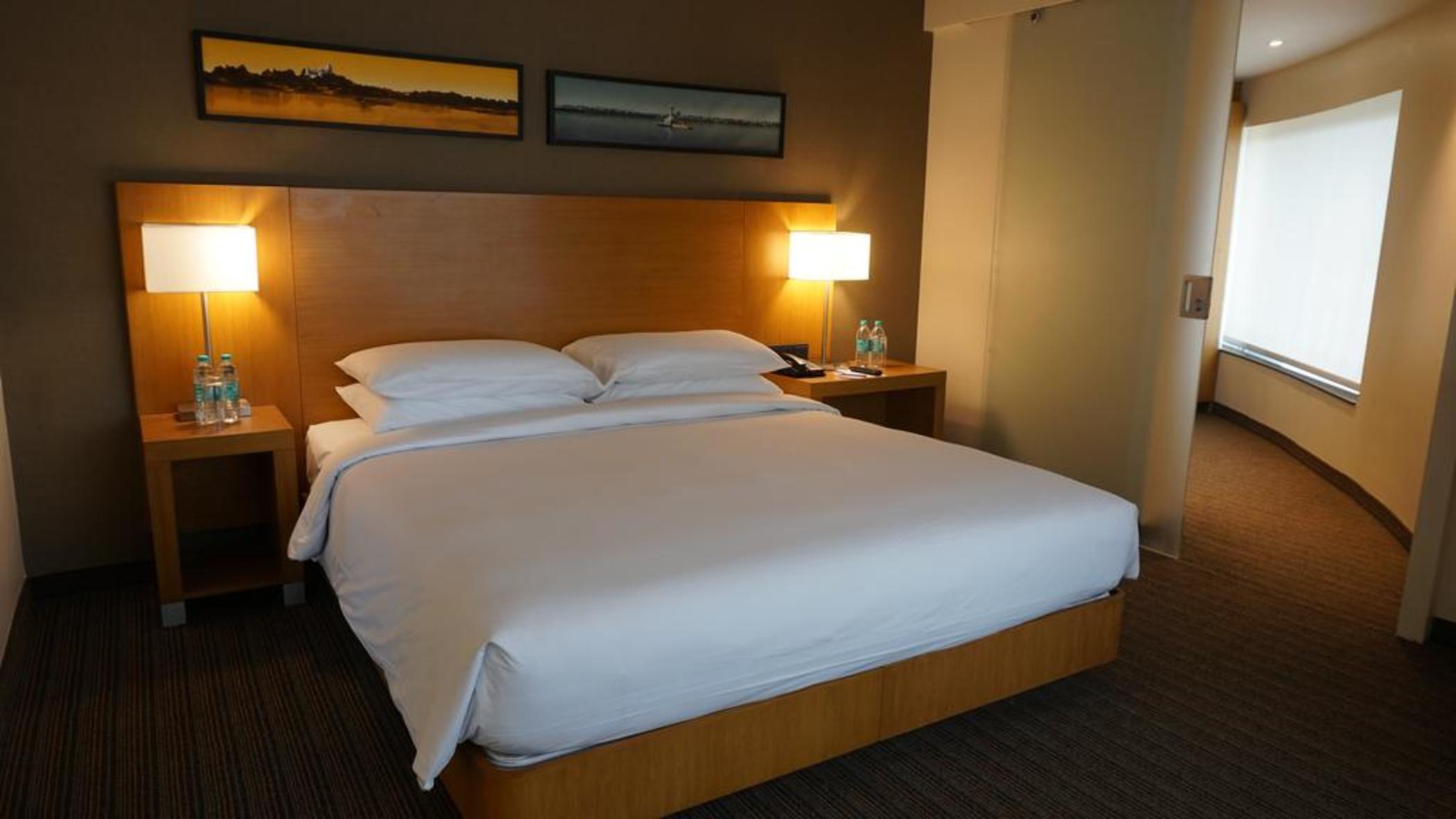 海得拉巴班哈拉山凯悦嘉轩酒店 外观 照片 A room at the Hilton Garden Inn in San Francisco